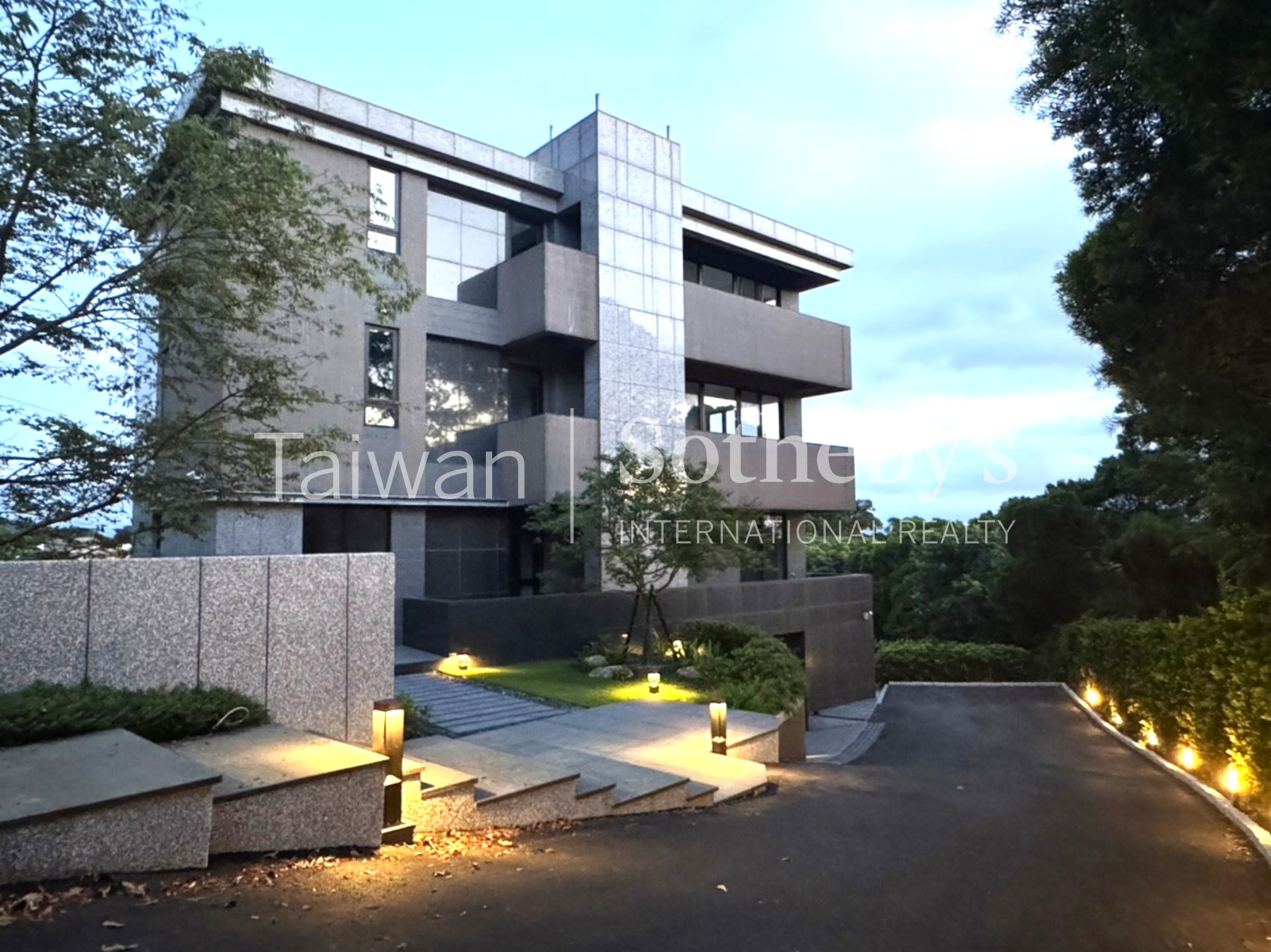 陽明山新安景觀莊園建物外觀